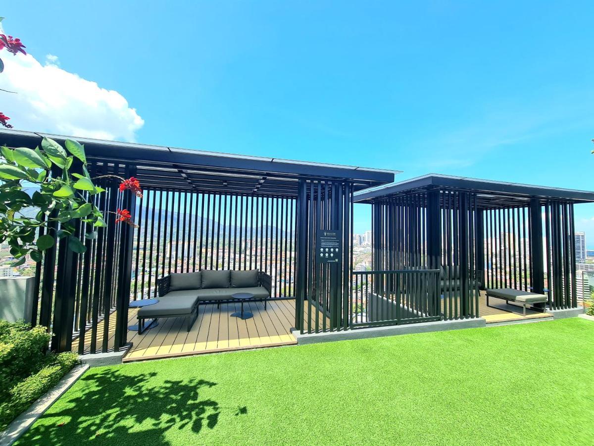 Beacon Executive Premium Suite George Town Exterior photo