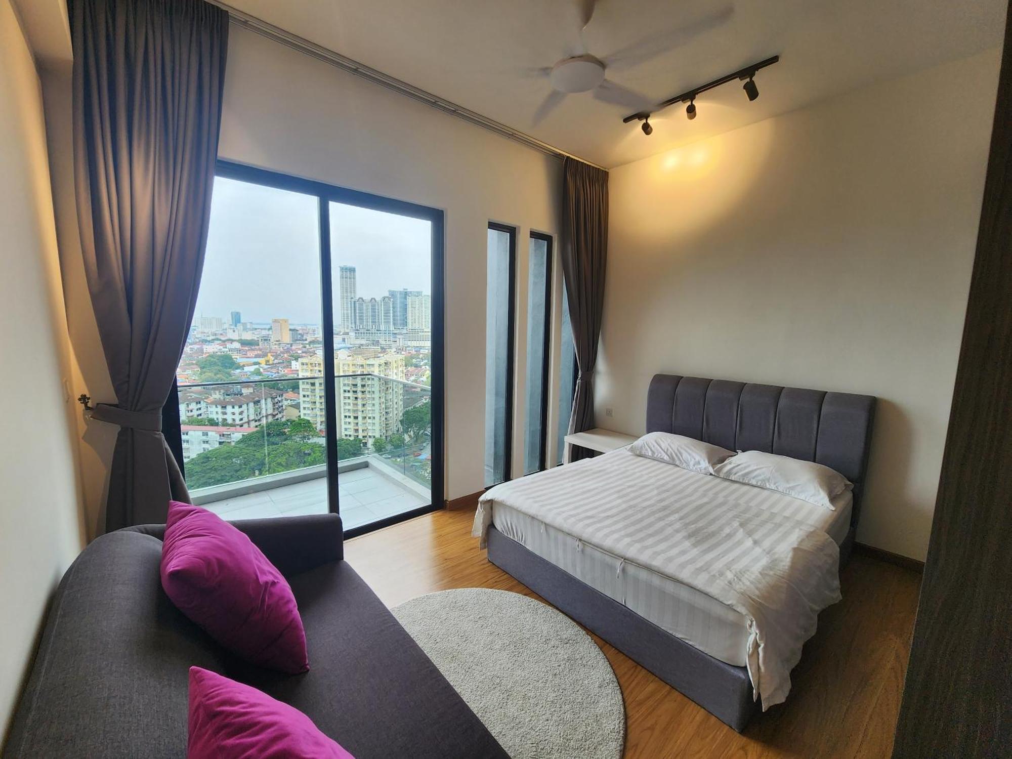 Beacon Executive Premium Suite George Town Exterior photo