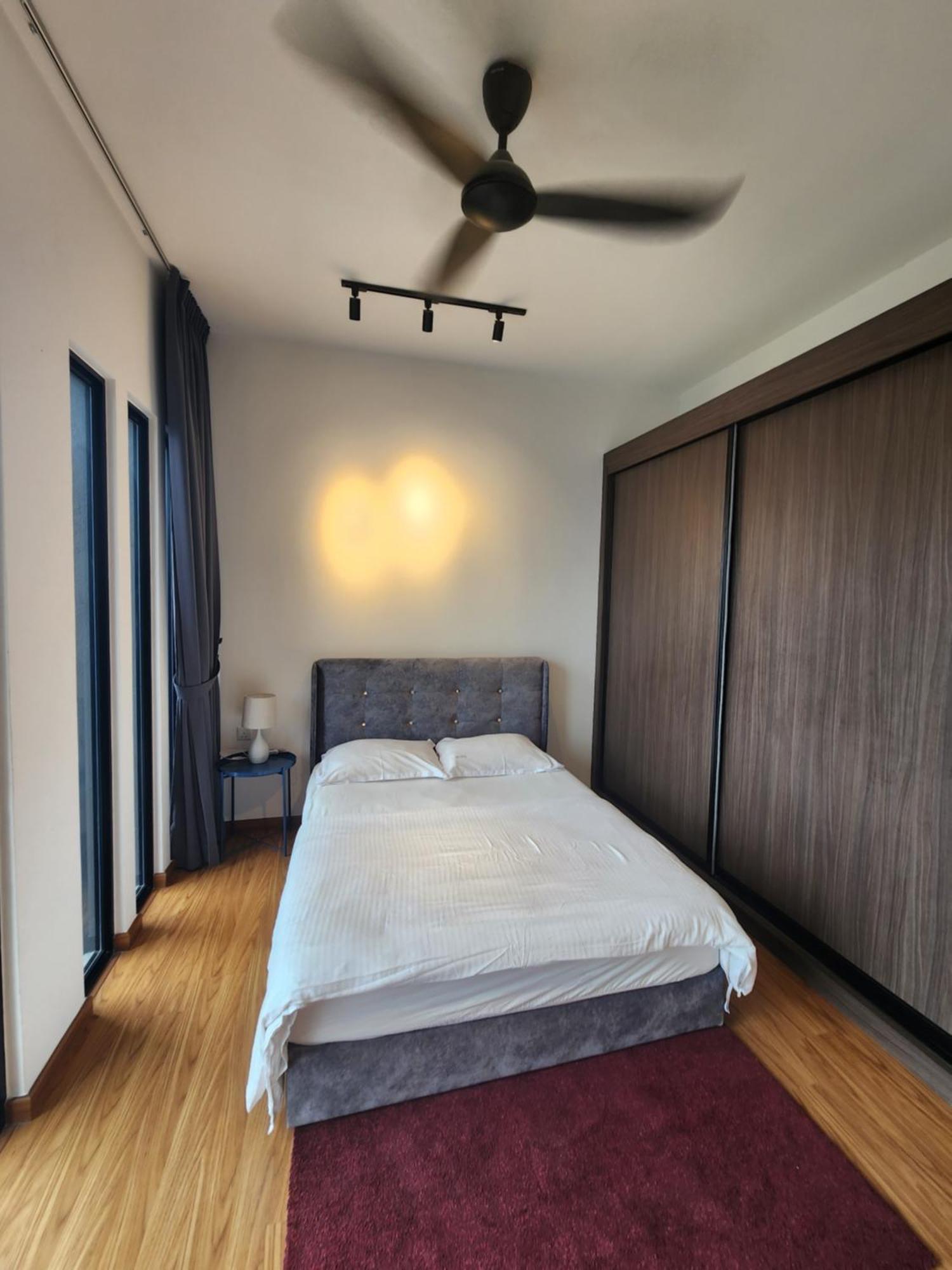 Beacon Executive Premium Suite George Town Exterior photo