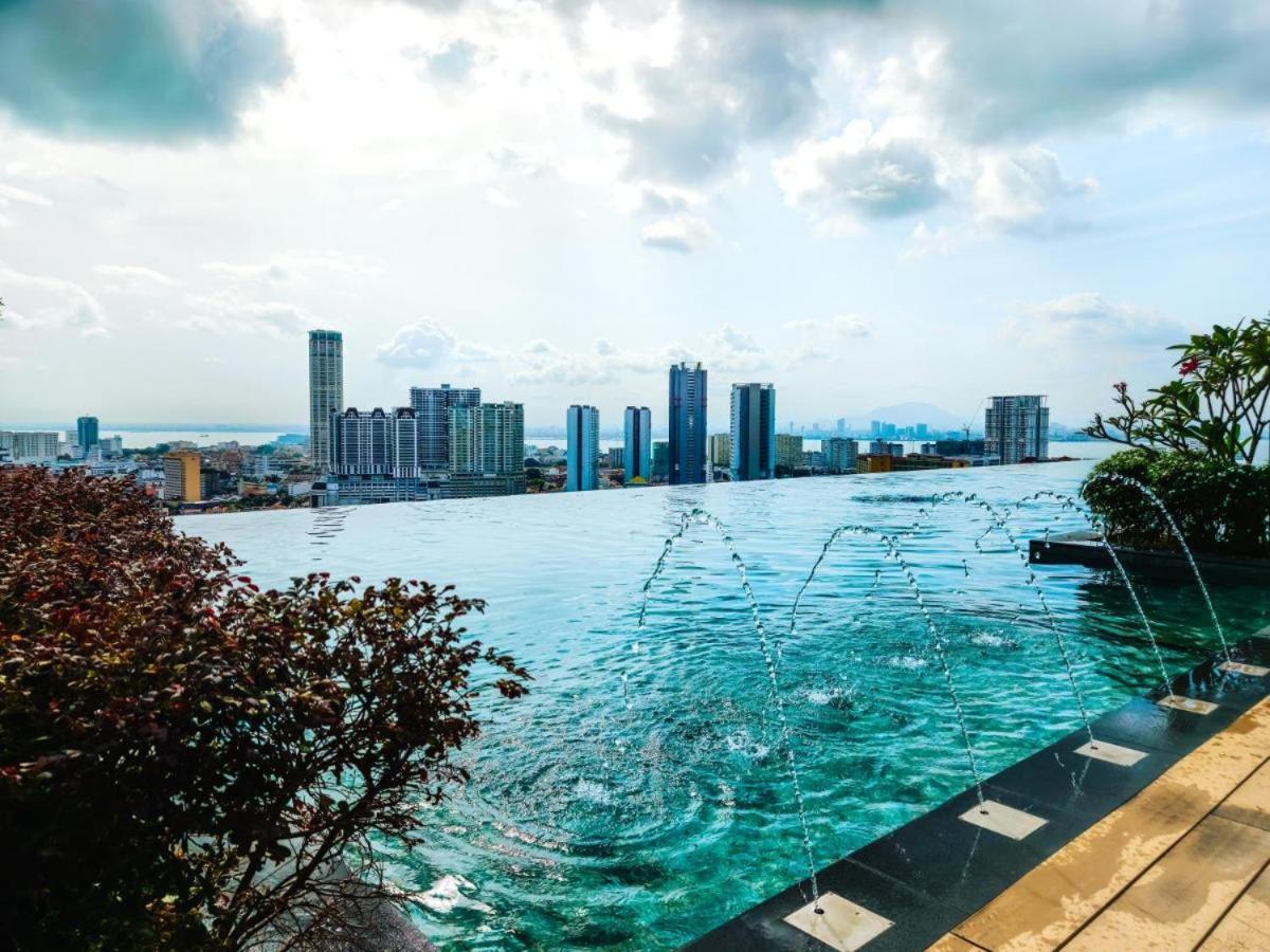 Beacon Executive Premium Suite George Town Exterior photo